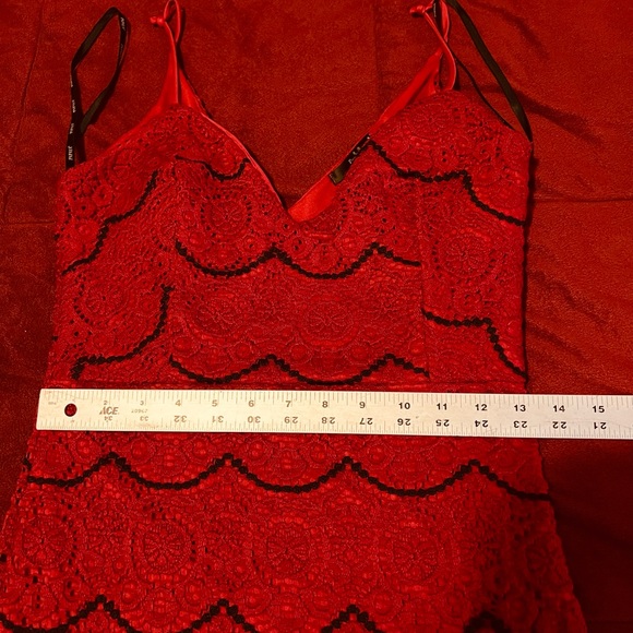 Dress - Picture 2 of 7